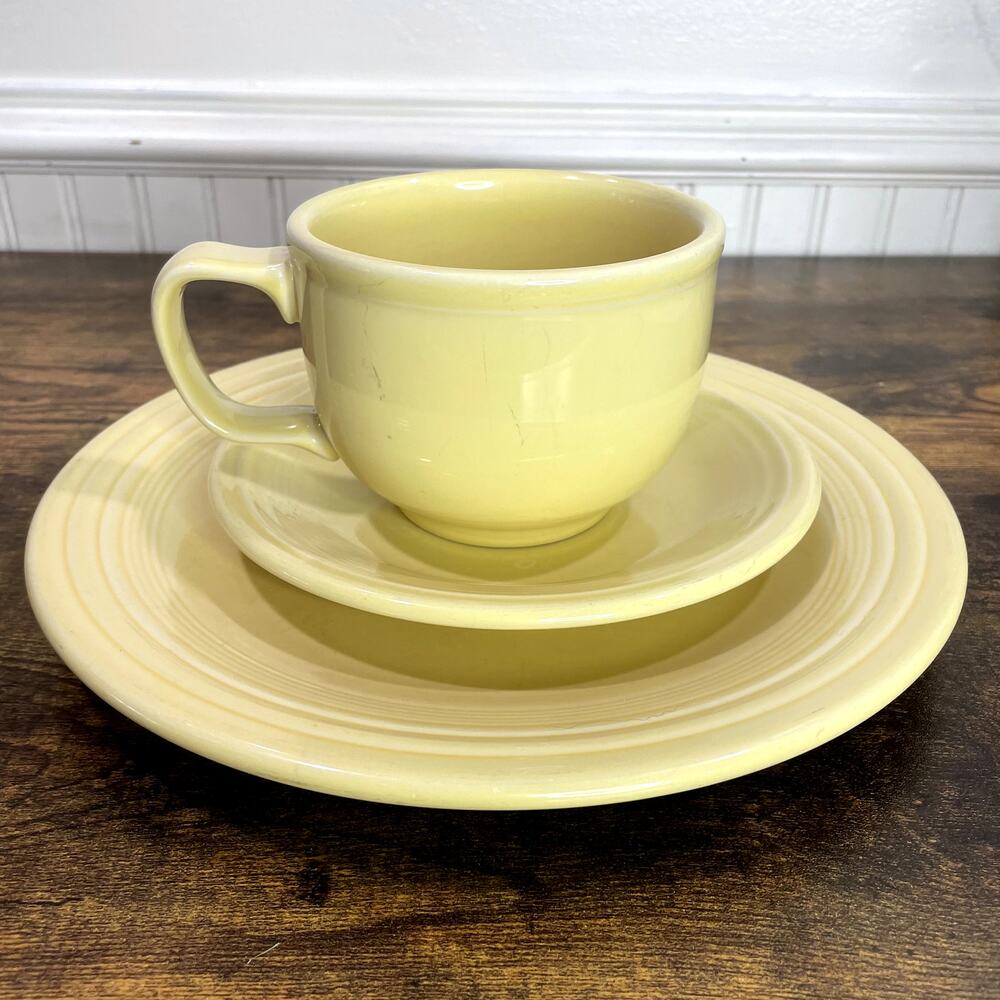 Fiesta Retired Yellow Dinner Plate Jumbo Cup and Salad‎ Plate Set Vintage 90s